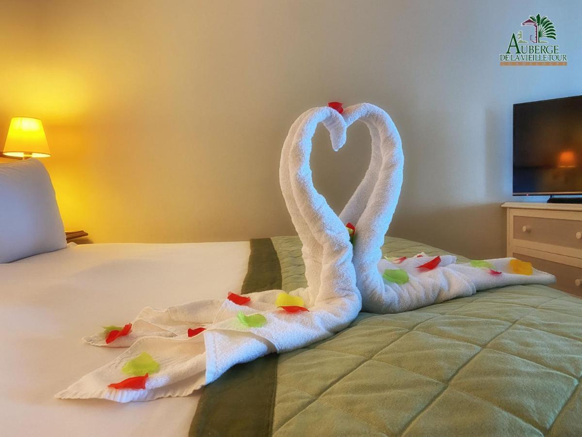 Hotel Auberge De La Vieille Tour Le Gosier  Ngoại thất bức ảnh