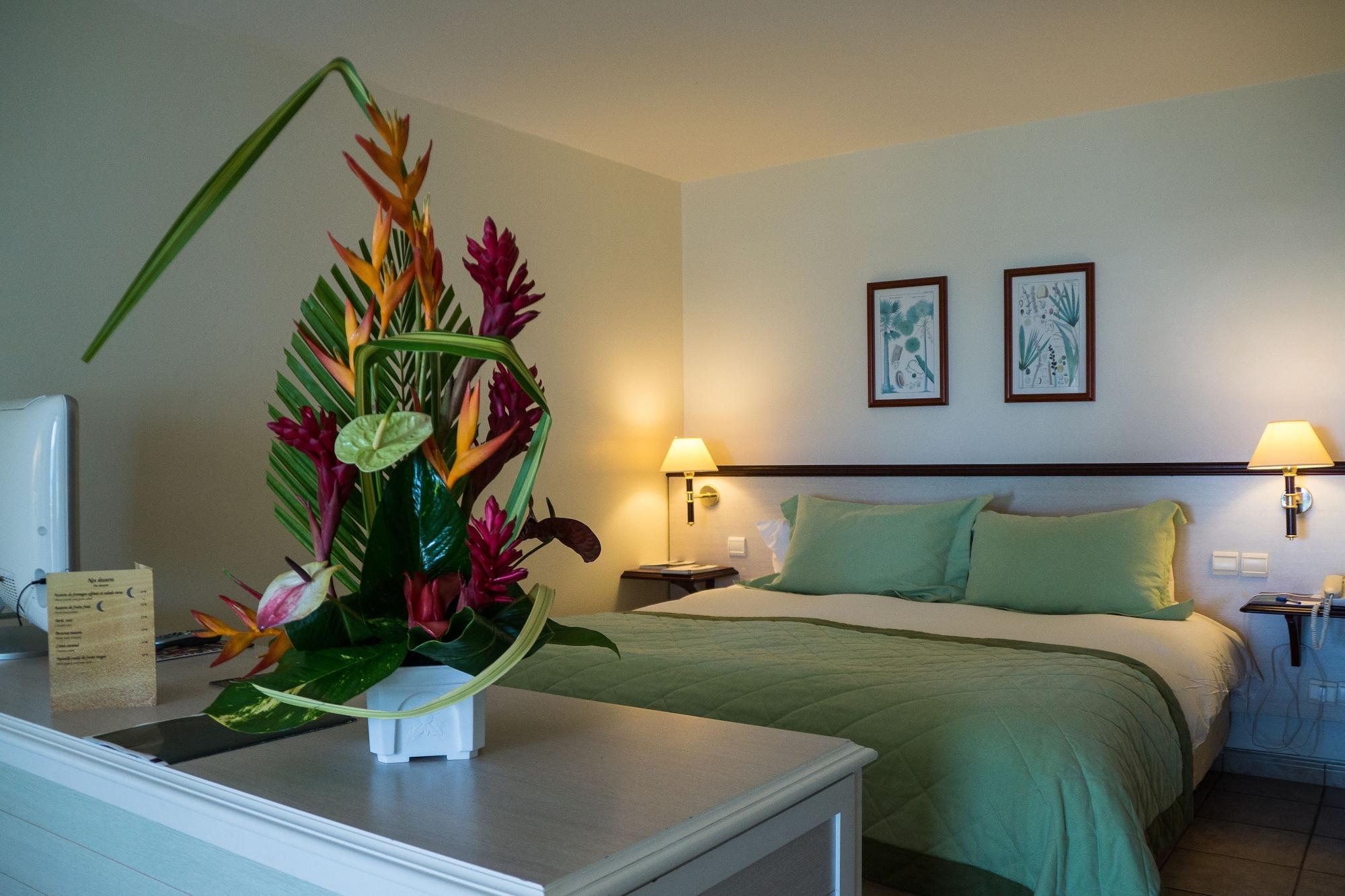 Hotel Auberge De La Vieille Tour Le Gosier  Ngoại thất bức ảnh