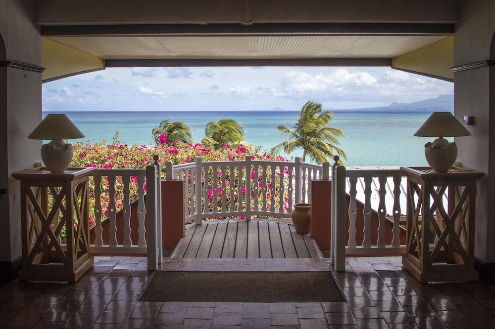 Hotel Auberge De La Vieille Tour Le Gosier  Ngoại thất bức ảnh