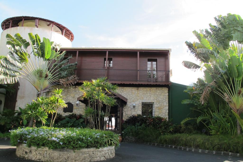 Hotel Auberge De La Vieille Tour Le Gosier  Ngoại thất bức ảnh